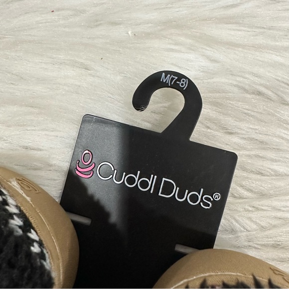 Women’s Medium Cuddl Duds Slippers - Picture 9 of 9